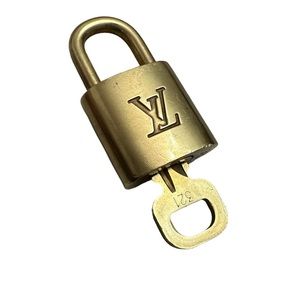 Louis Vuitton Lock and Key 321